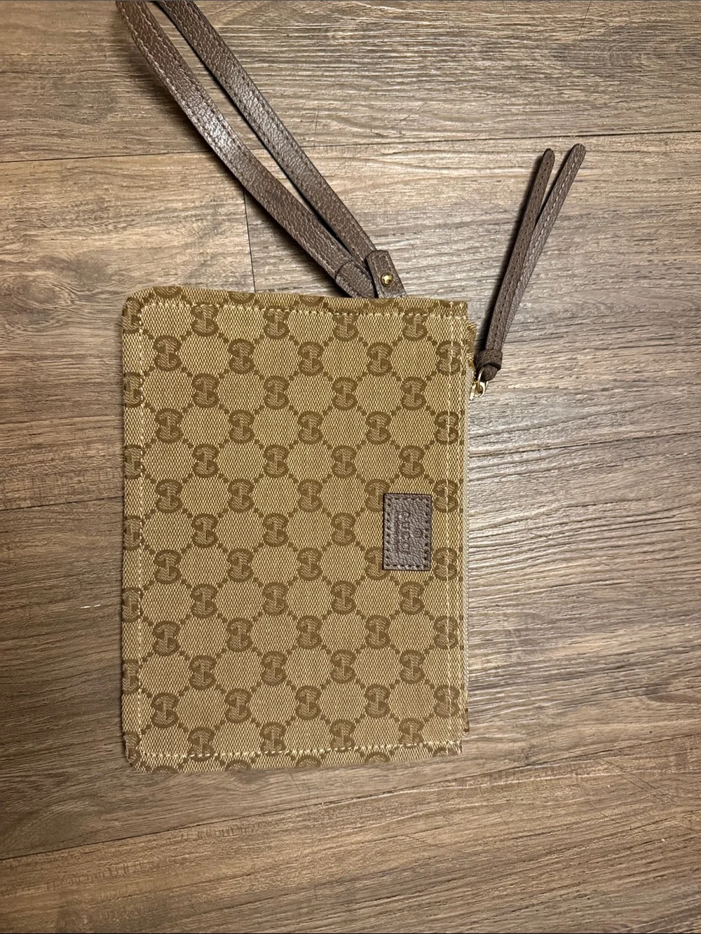 Gucci wristlet